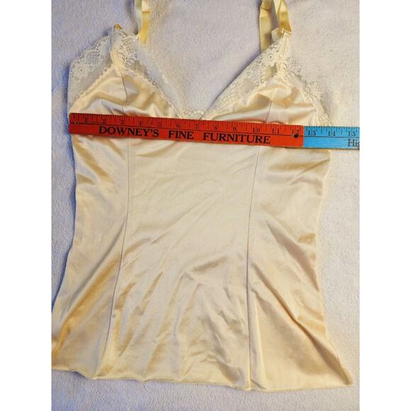 VTG 80s KOMAR Champagne Lace Trim Cami Camisole Top Size 32 Small Lingerie USA - Picture 4 of 10